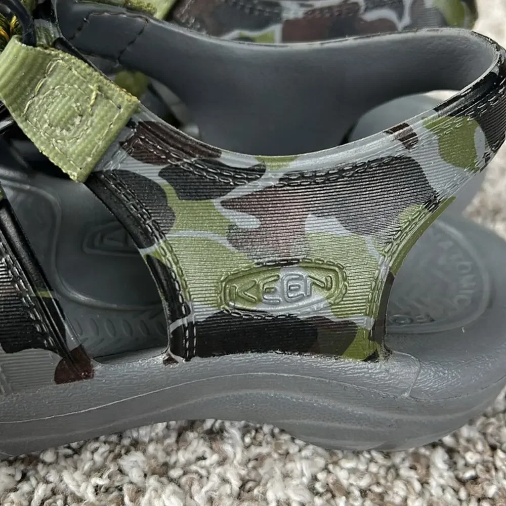 Keen Kids Sunport Strappy Sandals in Green Gray Camo